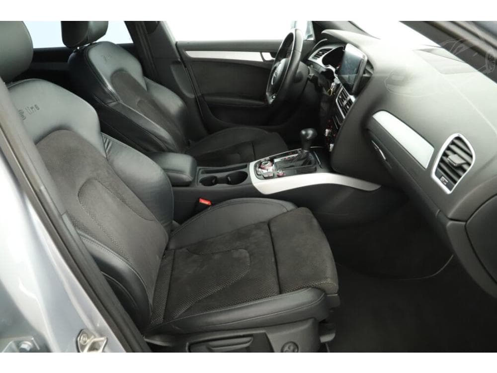2015 Audi A4 - 25