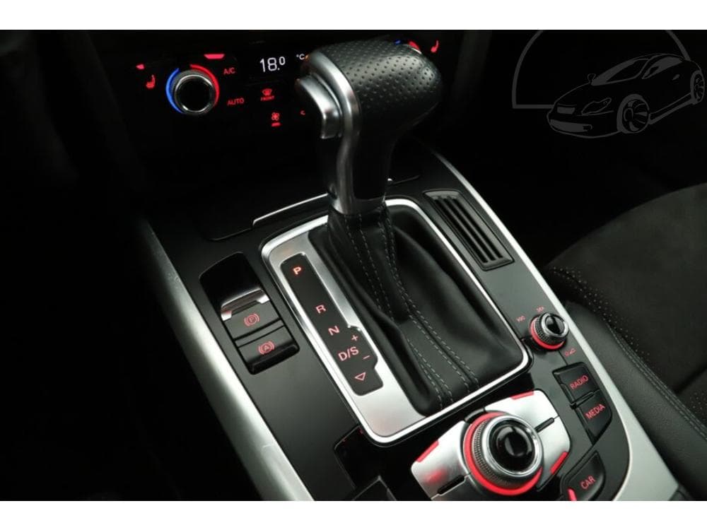 2015 Audi A4 - 37
