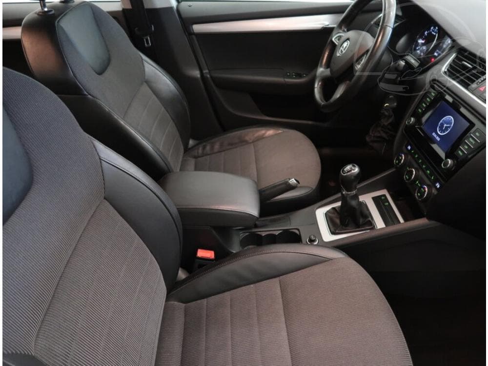 2014 Škoda OCTAVIA - 17