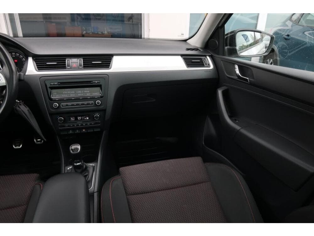 2014 Škoda RAPID - 15