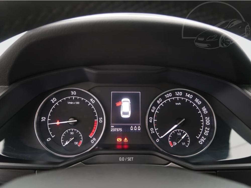 2016 Škoda SUPERB - 41