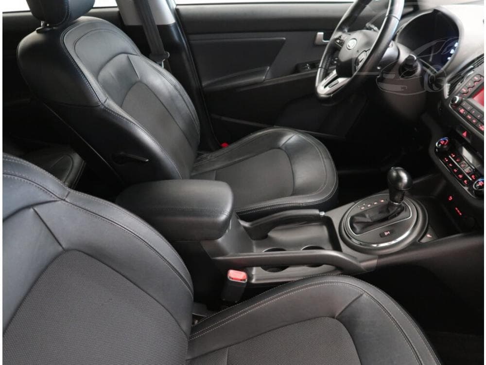 2011 Kia SPORTAGE - 17