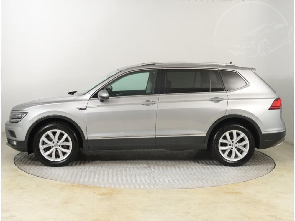 2020 Volkswagen TIGUAN - 9