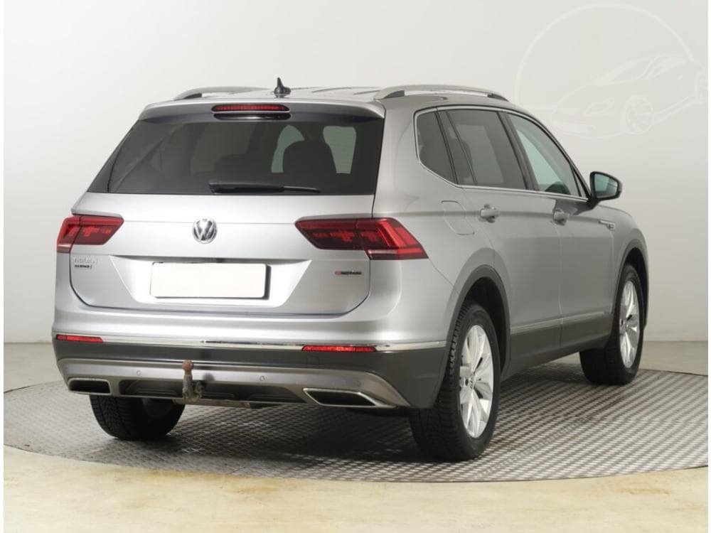2020 Volkswagen TIGUAN - 17