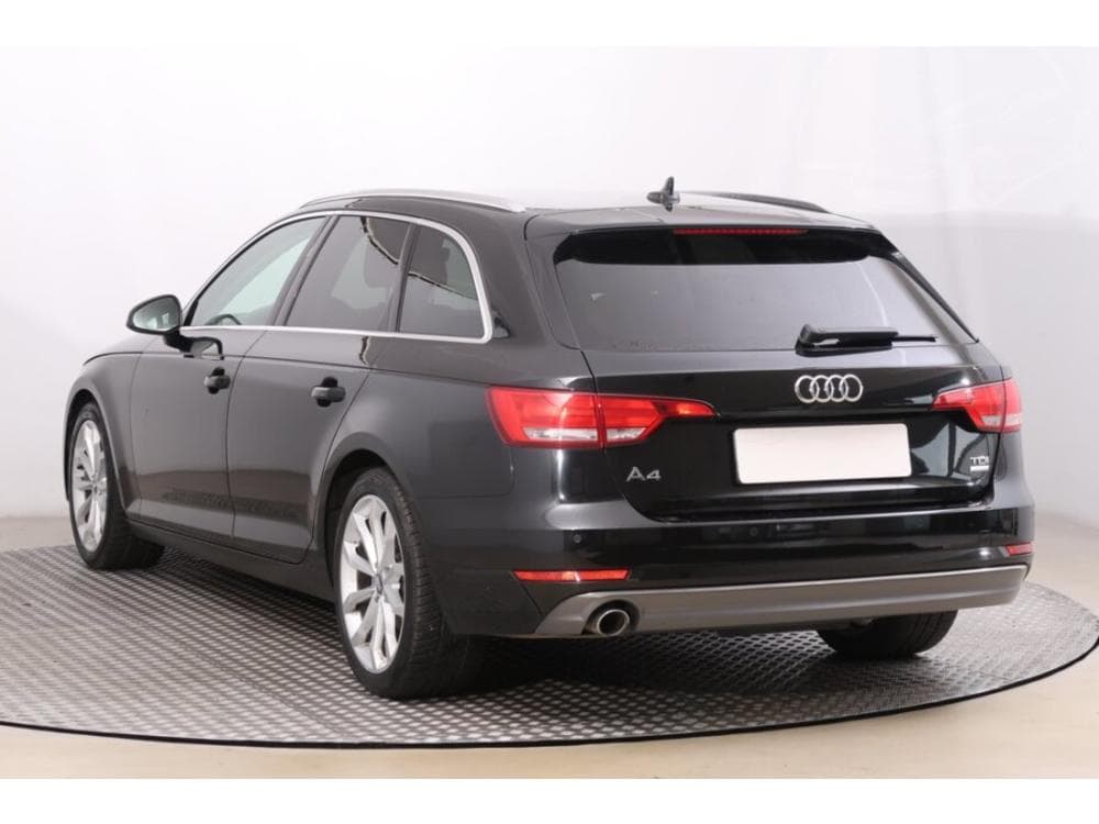 2017 Audi A4 - 13