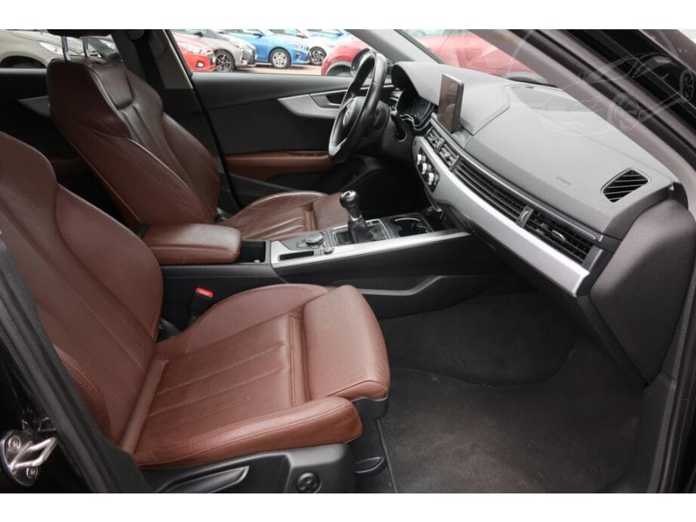 2017 Audi A4 - 25