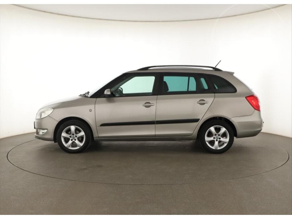 2014 Škoda FABIA - 9