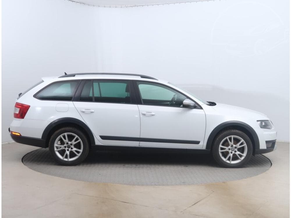 2015 Škoda OCTAVIA - 16