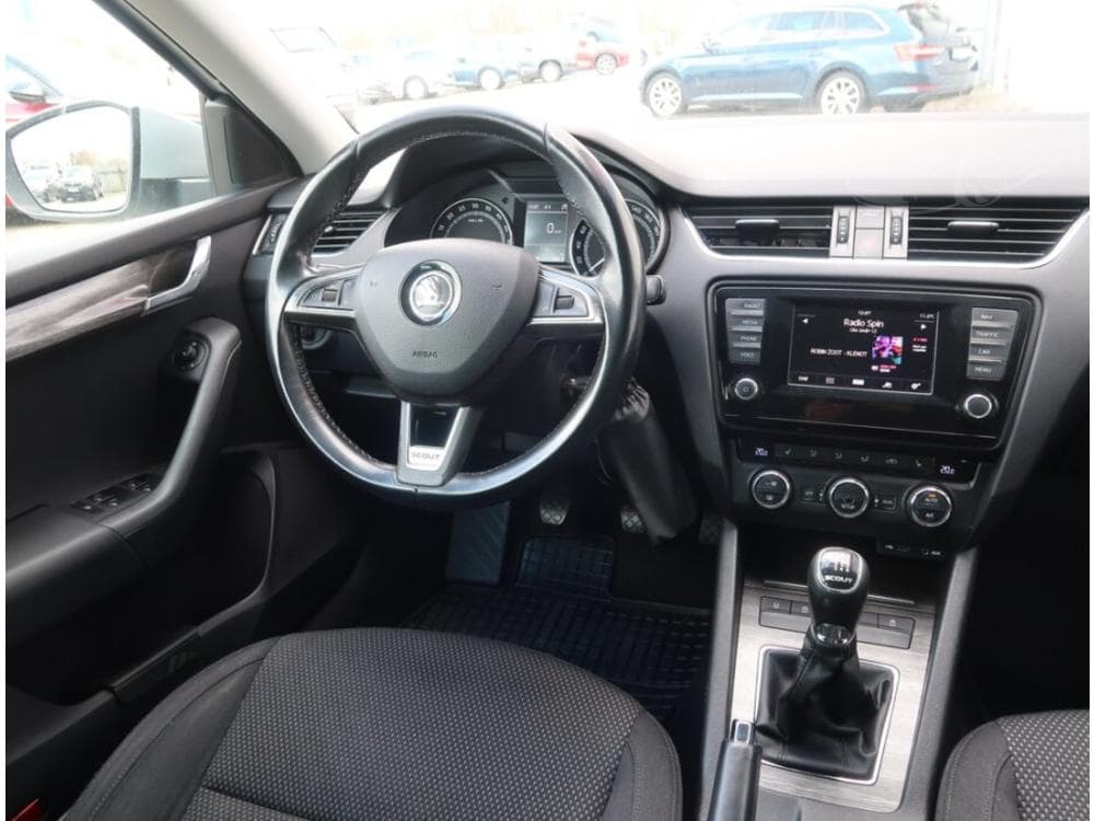 2015 Škoda OCTAVIA - 19