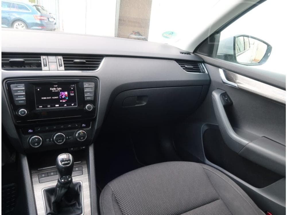 2015 Škoda OCTAVIA - 22