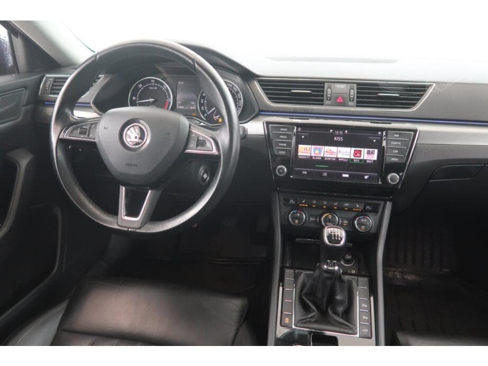 2016 Škoda SUPERB - 19