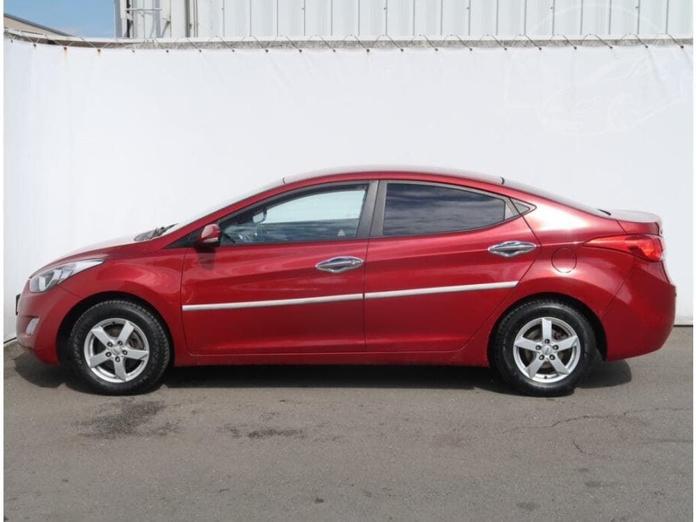 2012 Hyundai ELANTRA - 9