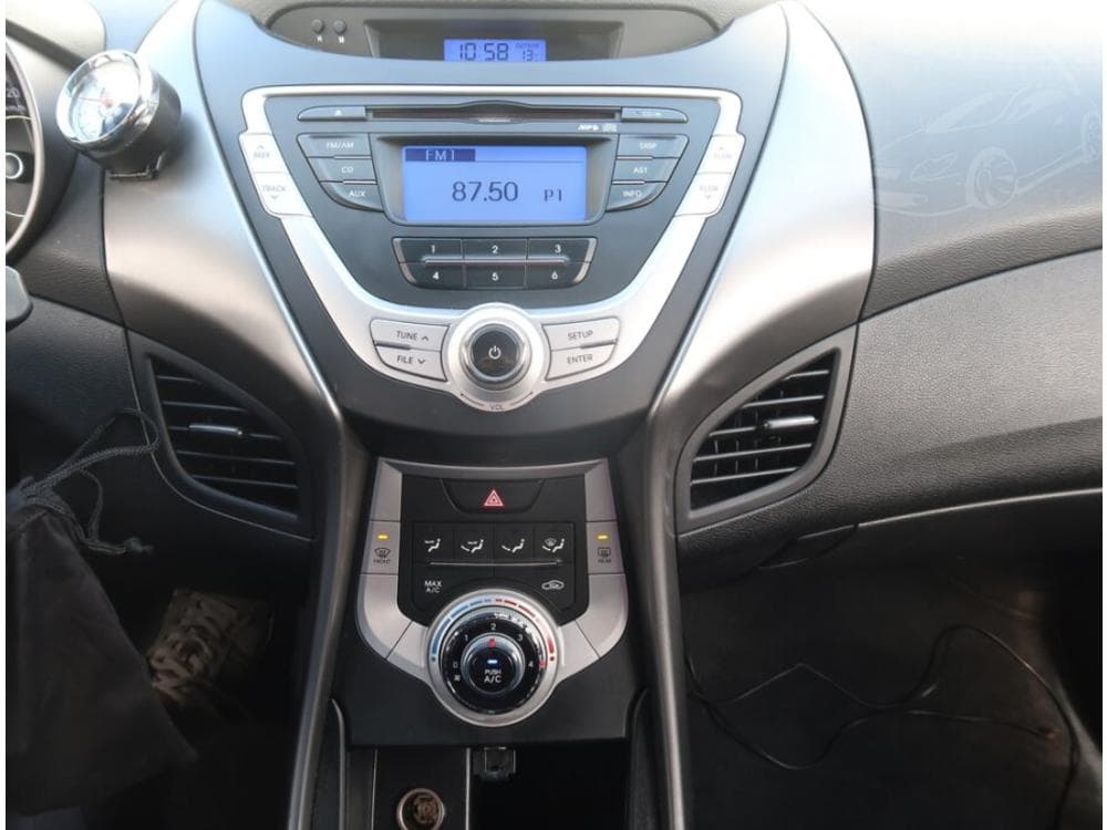 2012 Hyundai ELANTRA - 45