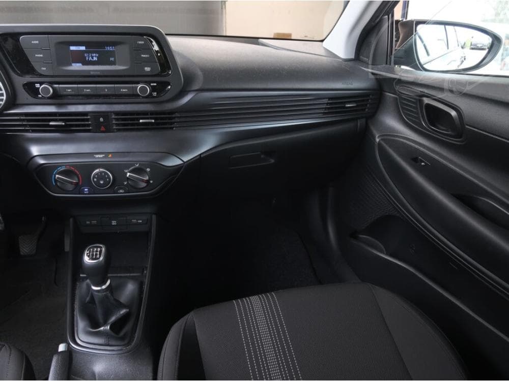 2021 Hyundai i20 - 22