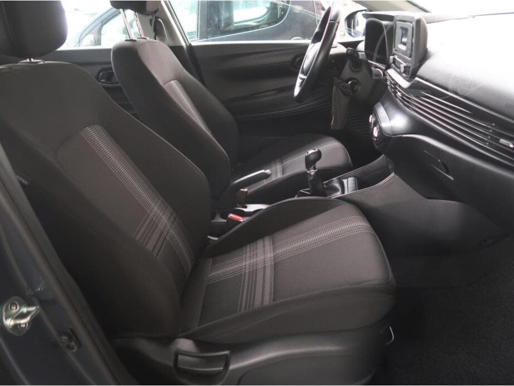 2021 Hyundai i20 - 25