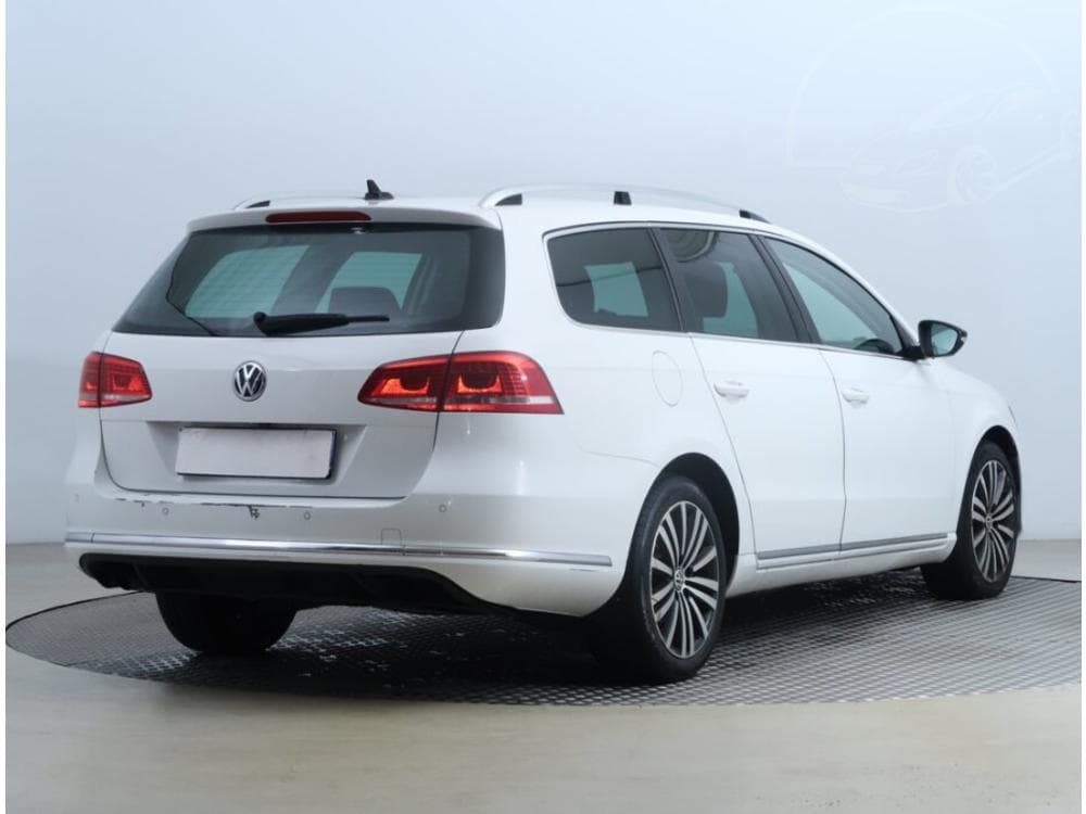 2014 Volkswagen PASSAT - 5