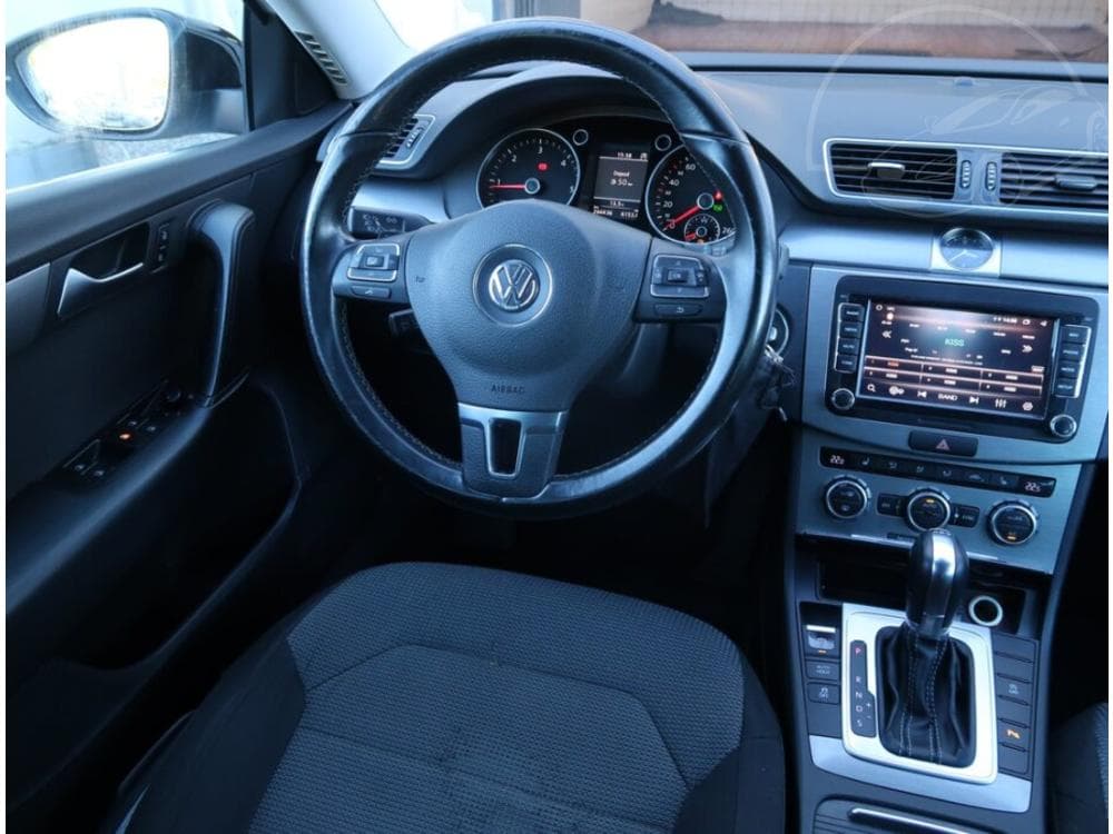 2014 Volkswagen PASSAT - 7