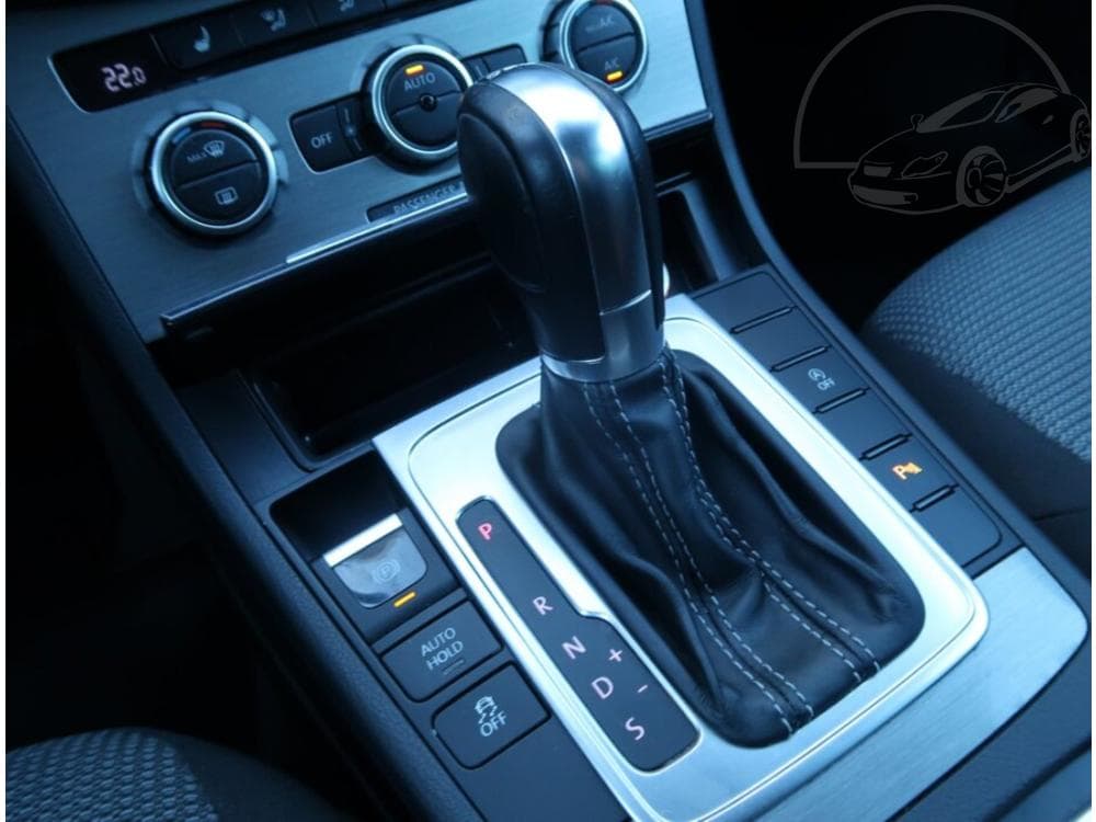 2014 Volkswagen PASSAT - 13