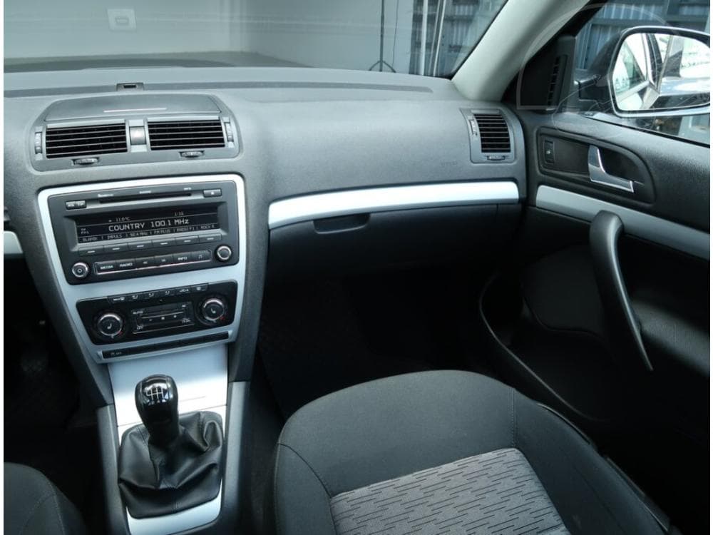 2010 Škoda OCTAVIA - 8