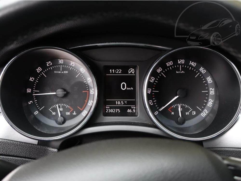 2015 Škoda SUPERB - 17