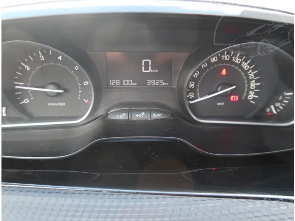 2016 Peugeot 2008 - 11