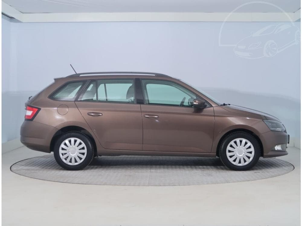 2017 Škoda FABIA - 11