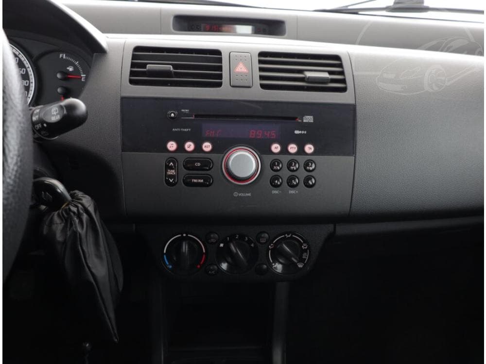 2010 Suzuki SWIFT - 10