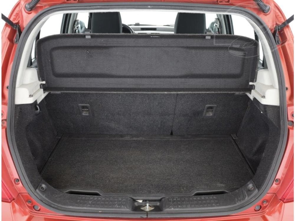 2010 Suzuki SWIFT - 14