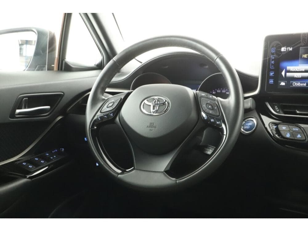 2019 Toyota C-HR - 25