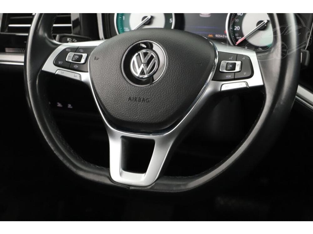 2019 Volkswagen TOUAREG - 15