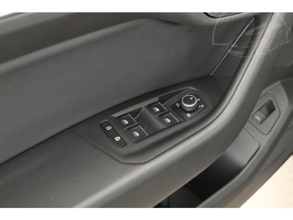 2019 Volkswagen TOUAREG - 17