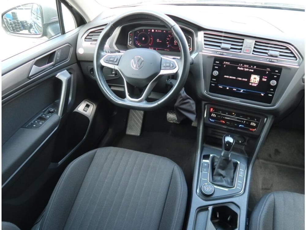 2023 Volkswagen TIGUAN - 19