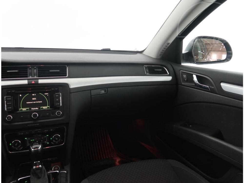 2014 Škoda SUPERB - 15