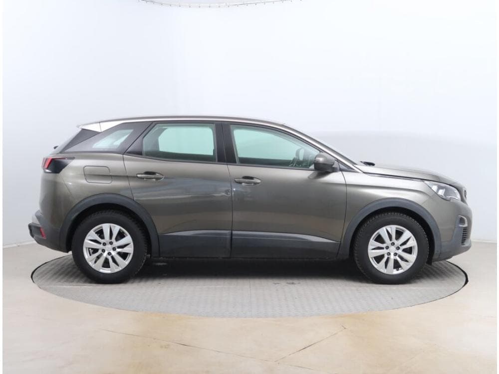 2018 Peugeot 3008 - 21