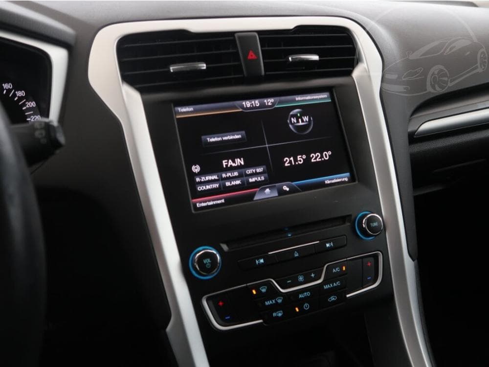 2016 Ford MONDEO - 23