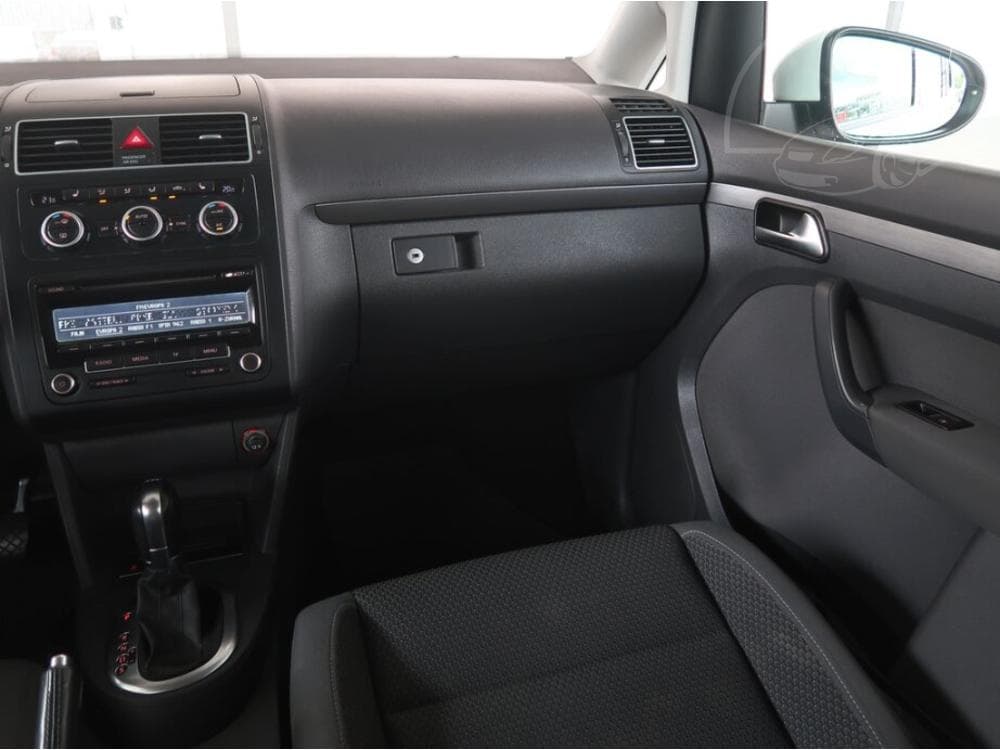 2012 Volkswagen TOURAN - 8