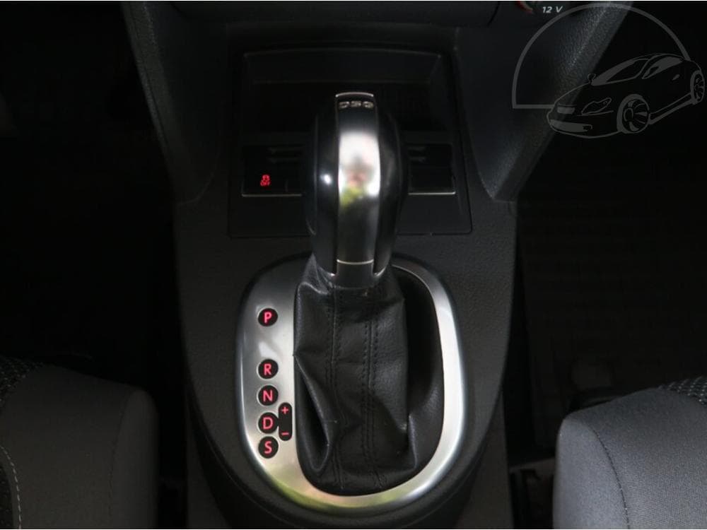 2012 Volkswagen TOURAN - 12