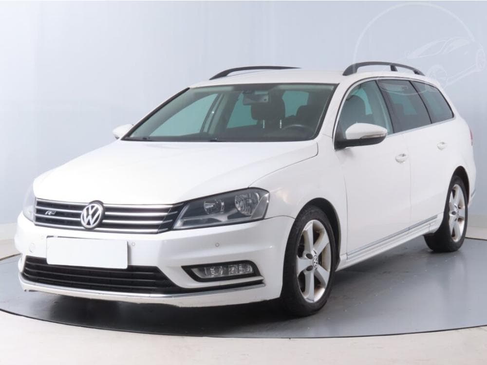 2012 Volkswagen PASSAT - 2