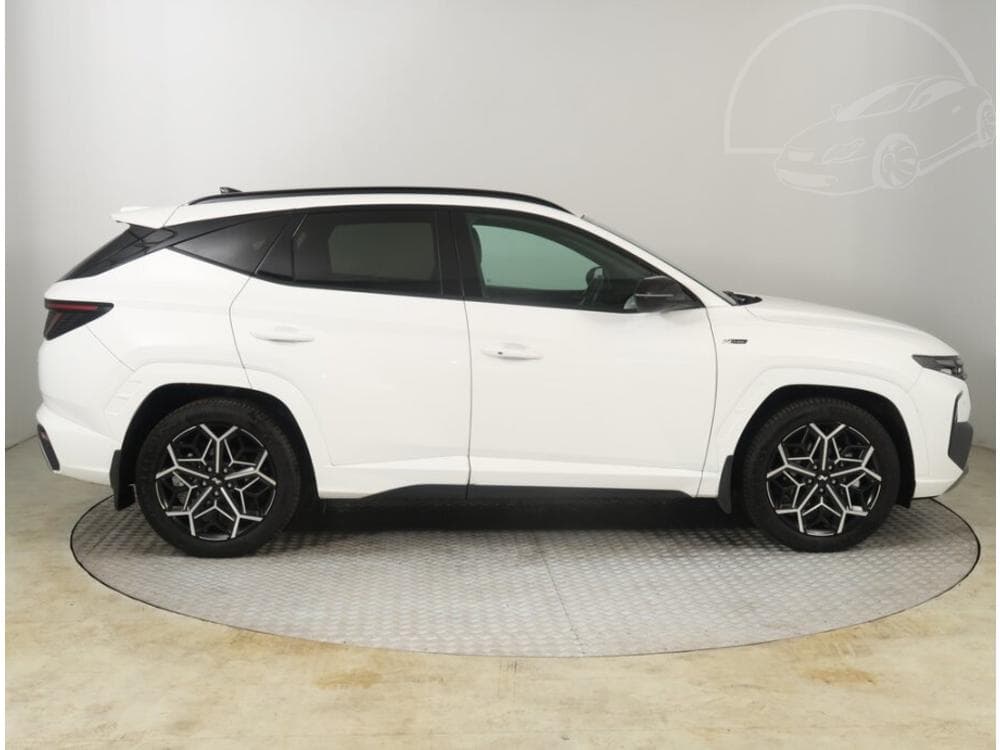 2022 Hyundai TUCSON - 16