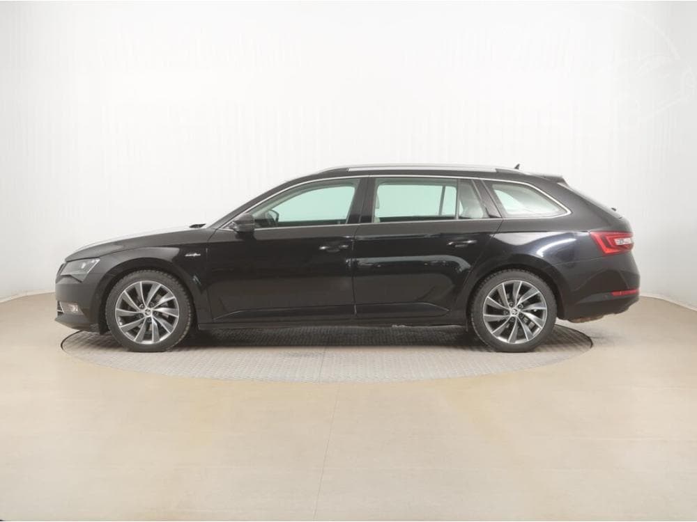 2016 Škoda SUPERB - 9