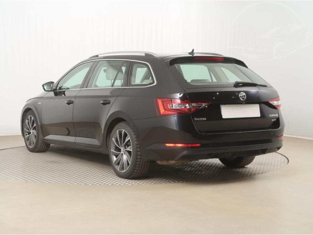 2016 Škoda SUPERB - 13