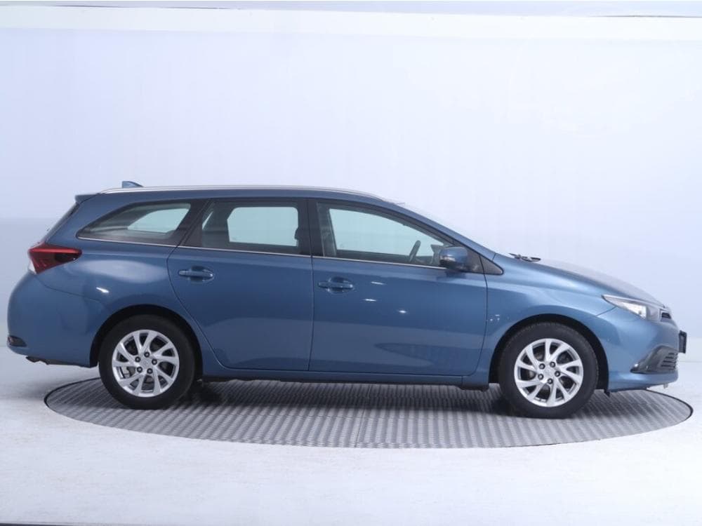 2018 Toyota AURIS - 21