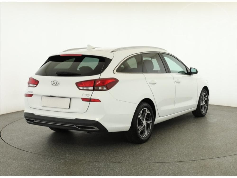 2021 Hyundai i30 - 13