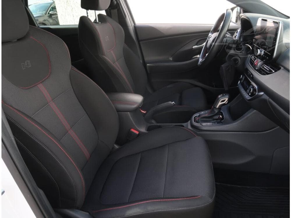 2022 Hyundai i30 - 17