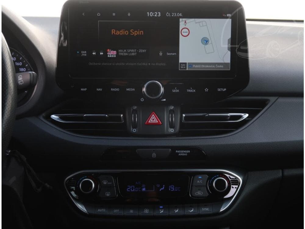 2022 Hyundai i30 - 23