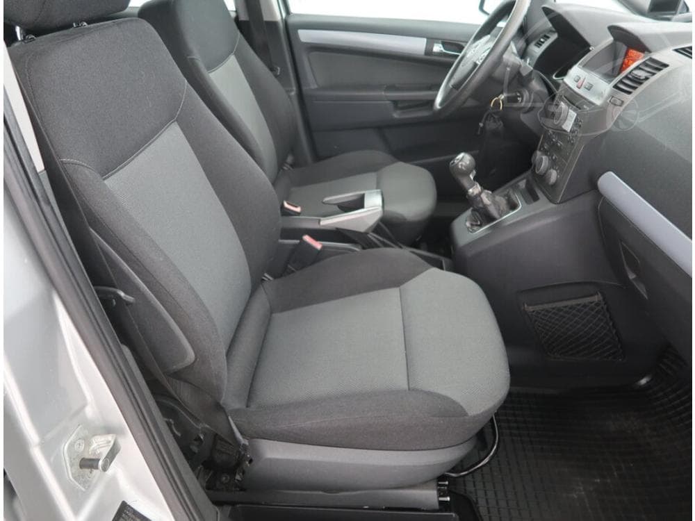 2005 Opel ZAFIRA - 9
