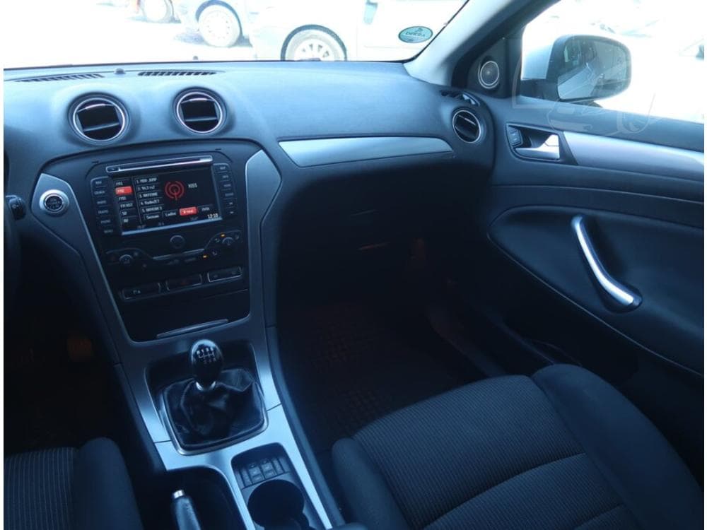 2014 Ford MONDEO - 8