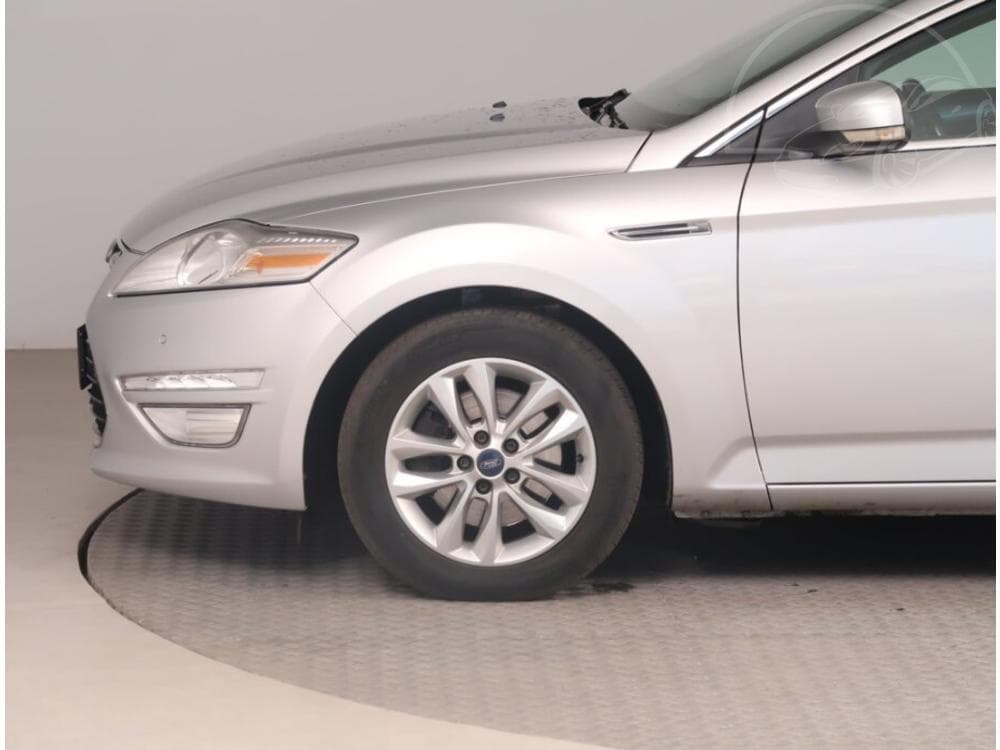 2014 Ford MONDEO - 14