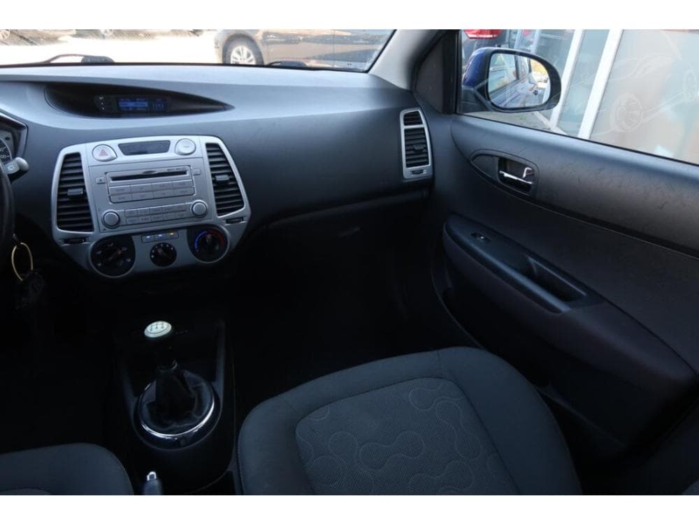 2011 Hyundai i20 - 8