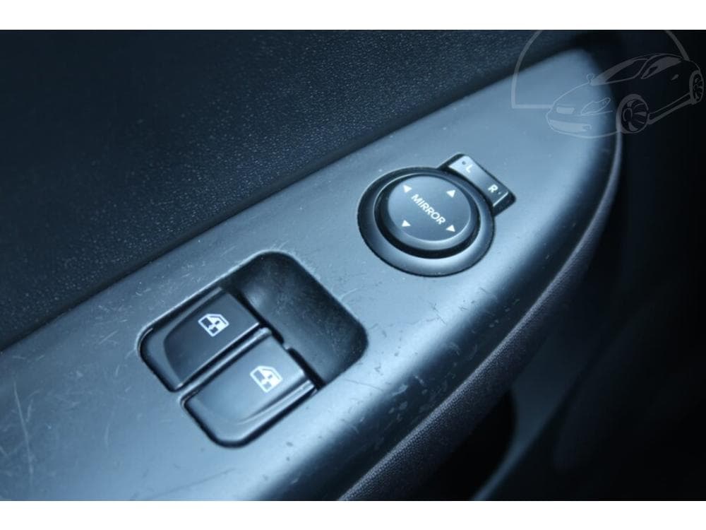 2011 Hyundai i20 - 14